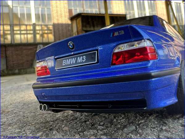 1:18 BMW E36 M3 in Blau - DieCast - inklusive OVP